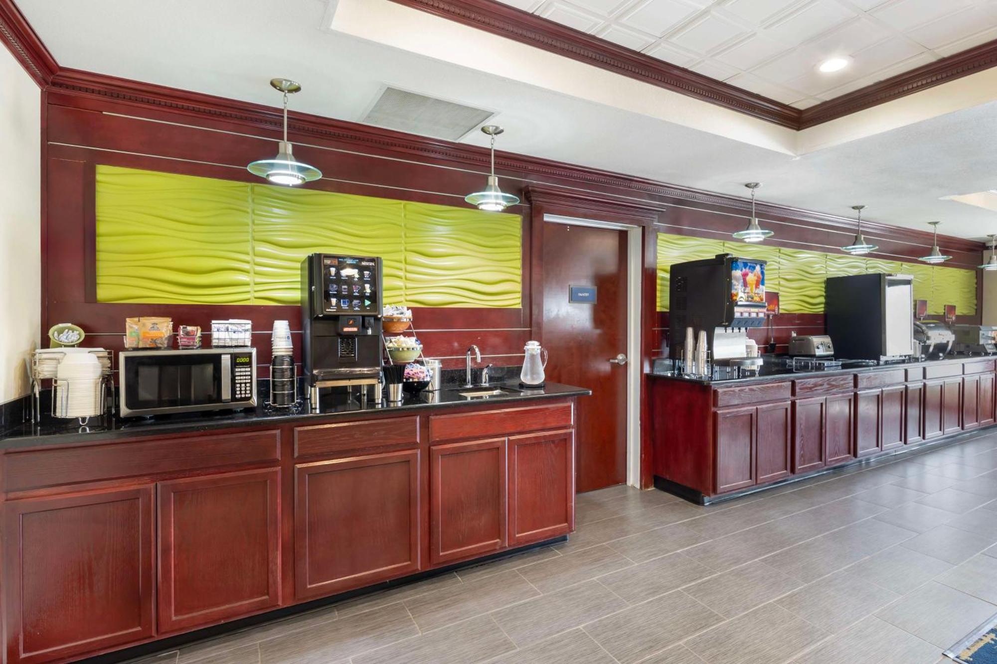 Western Hotel 3*